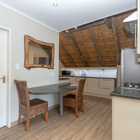50 On Shepherd Boutique Guest House Sandton Dış mekan fotoğraf