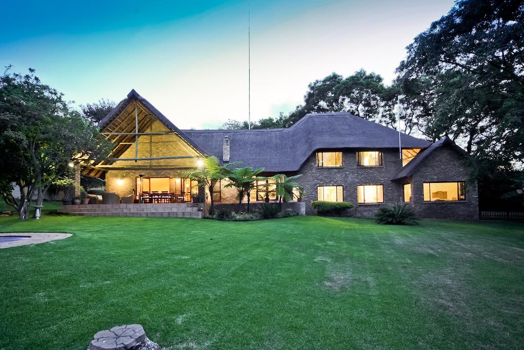 50 On Shepherd Boutique Guest House Sandton Dış mekan fotoğraf